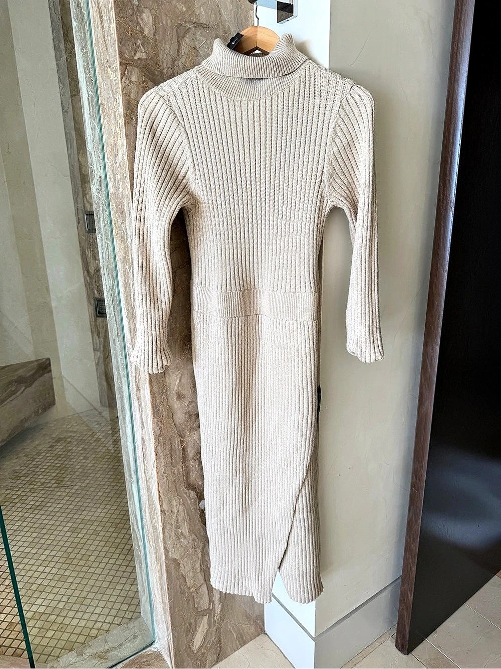 Lulus Ribbed Knit Maxi Dress in Cream Size Large NWT